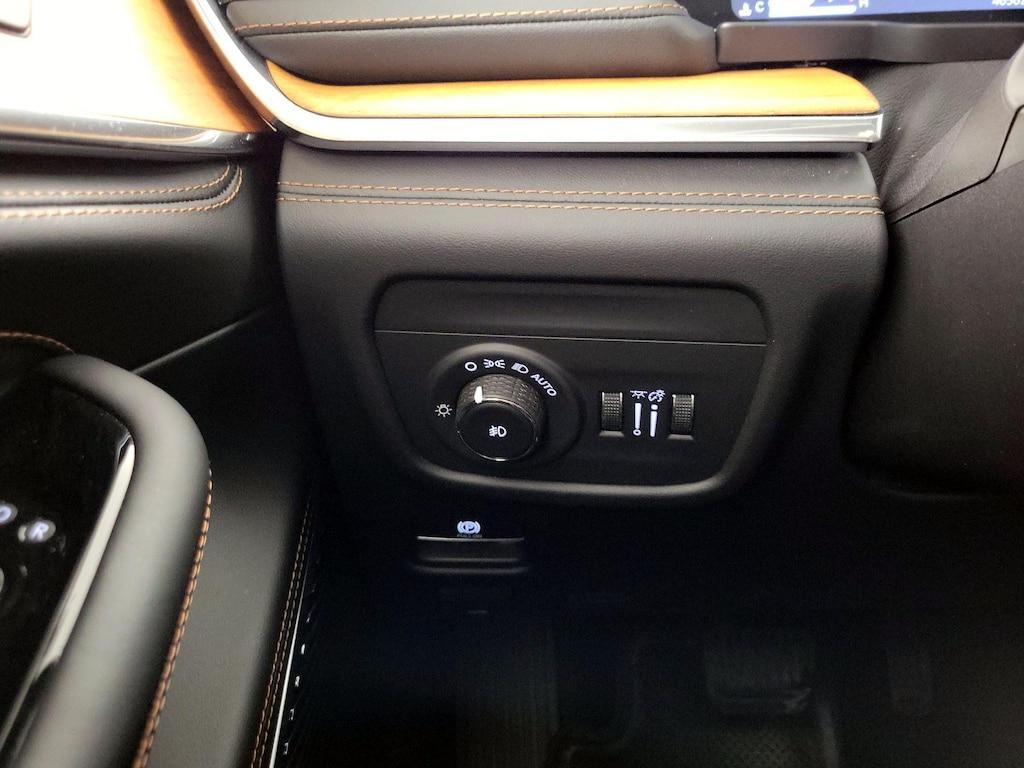 used 2023 Jeep Grand Cherokee car, priced at $42,998