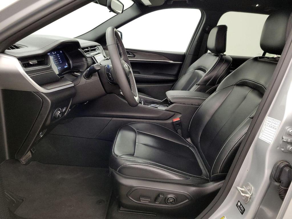 used 2024 Jeep Grand Cherokee car, priced at $29,998