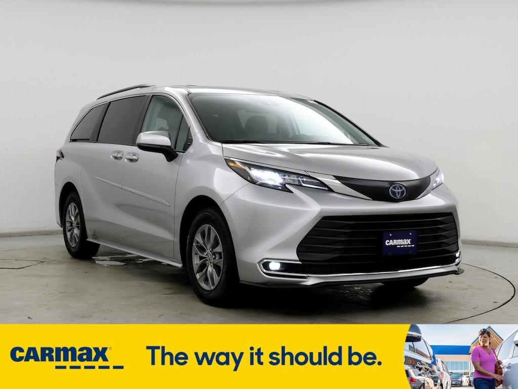 used 2023 Toyota Sienna car, priced at $48,998