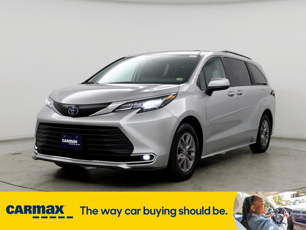 used 2023 Toyota Sienna car, priced at $48,998