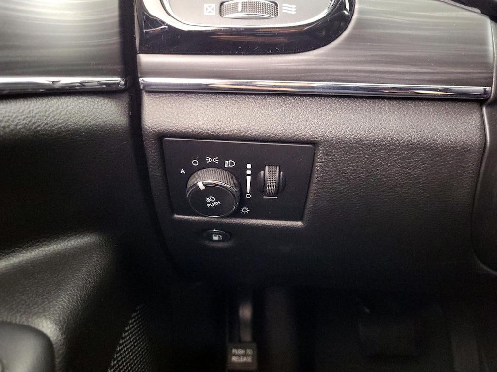 used 2021 Jeep Grand Cherokee car, priced at $31,998