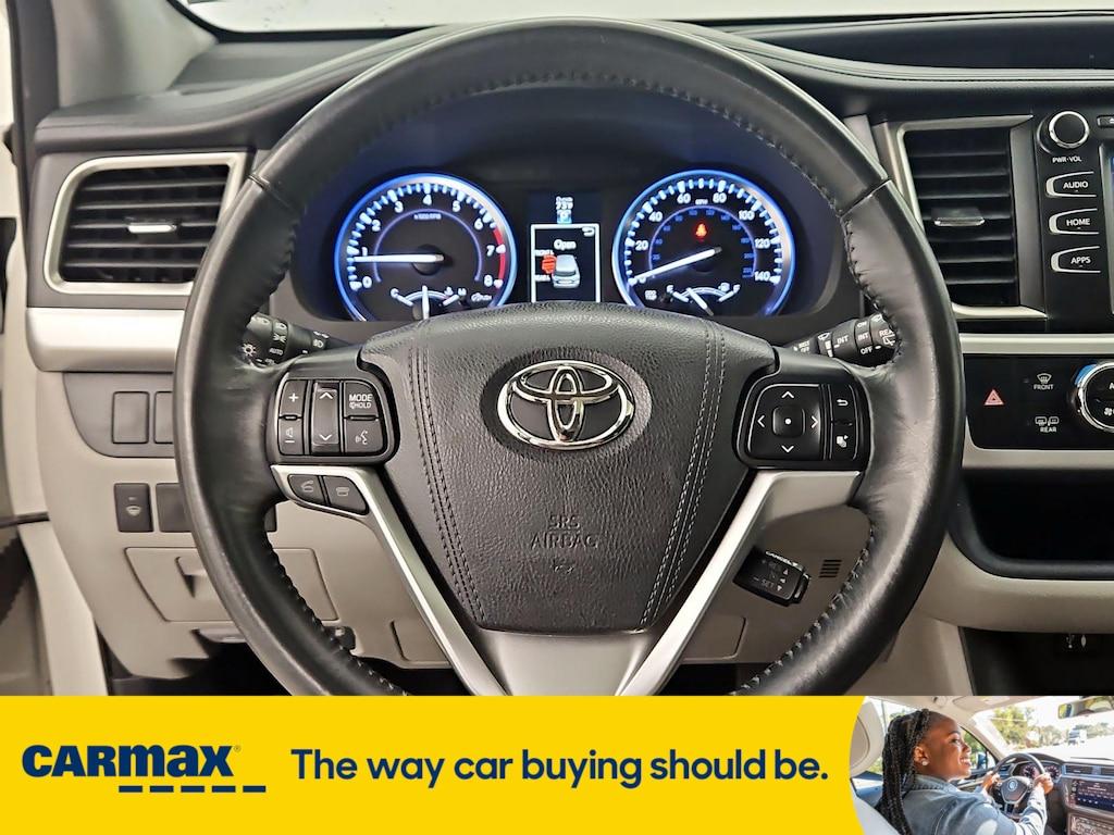 used 2015 Toyota Highlander car, priced at $19,998