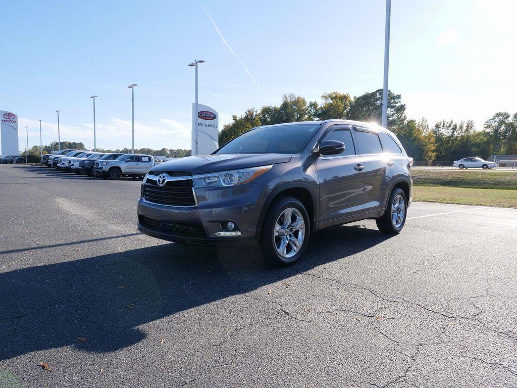 used 2015 Toyota Highlander car, priced at $19,125