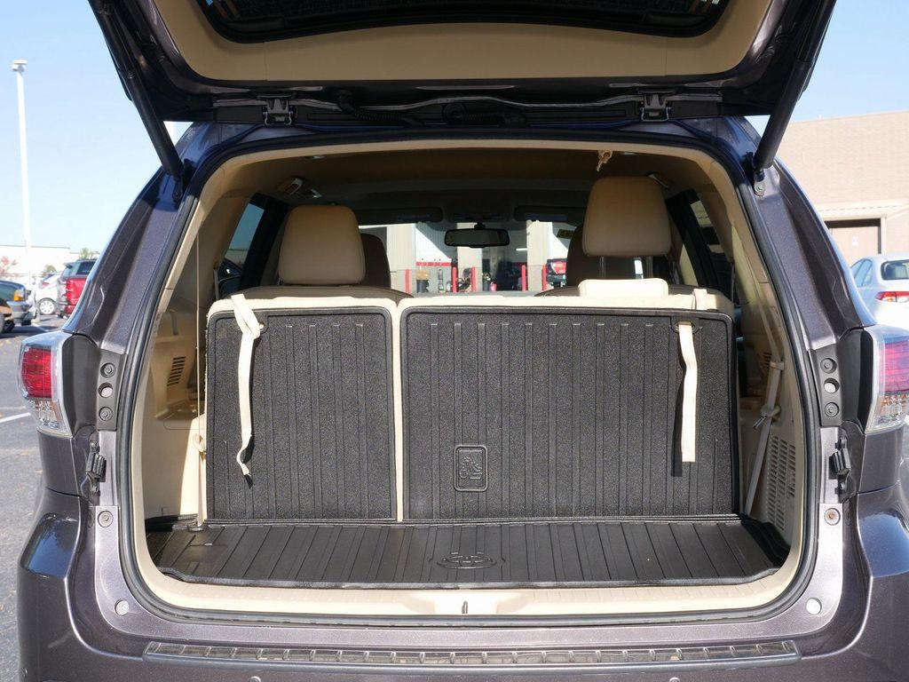 used 2015 Toyota Highlander car, priced at $19,125