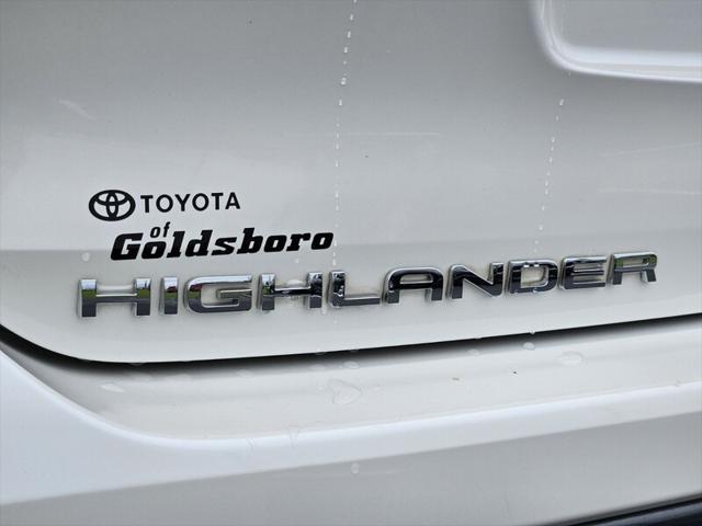 used 2021 Toyota Highlander car, priced at $37,600