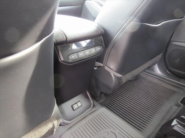 used 2022 Toyota Highlander car, priced at $36,212