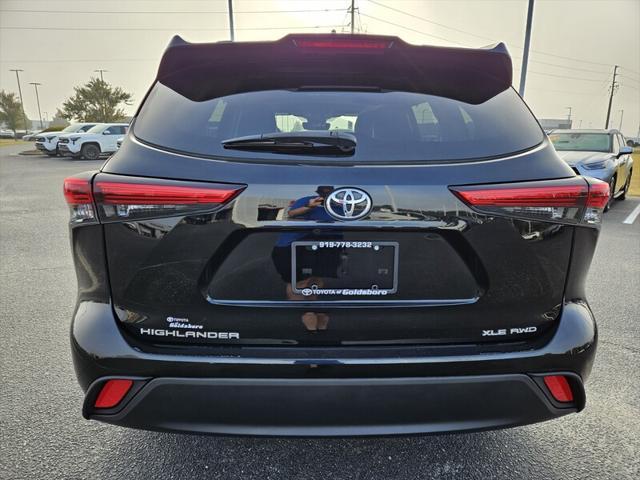 used 2021 Toyota Highlander car, priced at $31,397