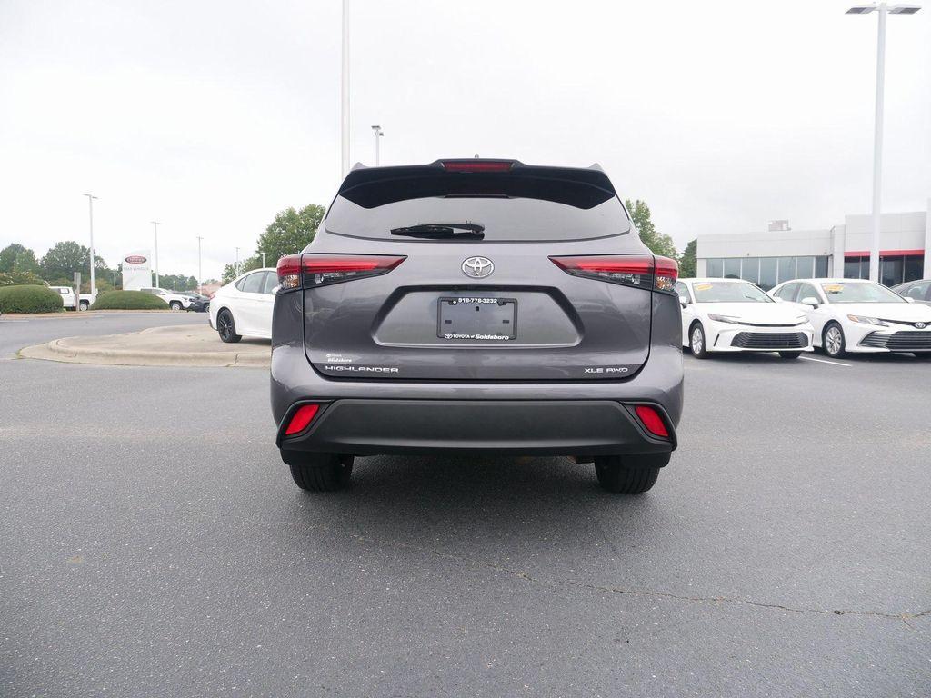used 2024 Toyota Highlander car, priced at $38,622