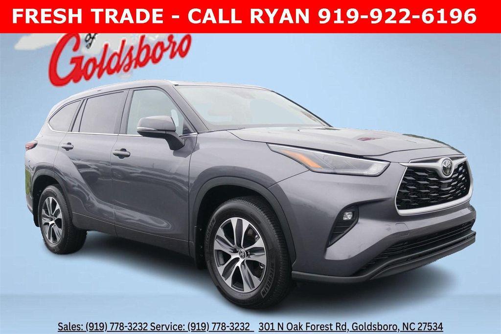 used 2024 Toyota Highlander car, priced at $38,622