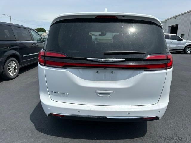 used 2022 Chrysler Pacifica car