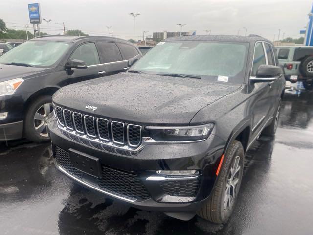 new 2024 Jeep Grand Cherokee car, priced at $45,068