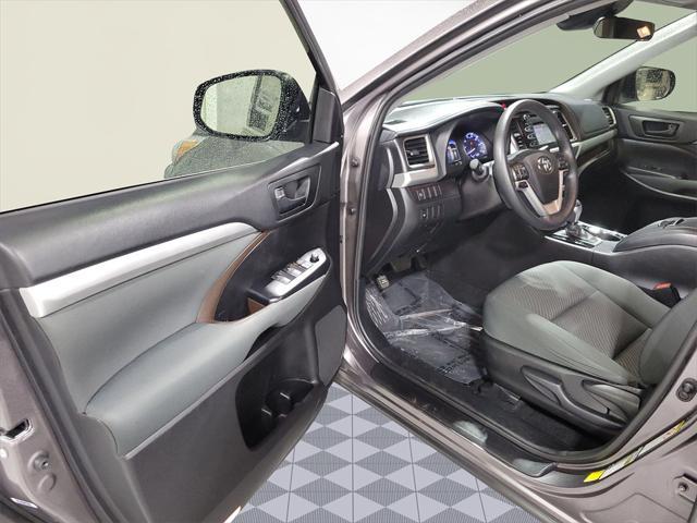 used 2019 Toyota Highlander Hybrid car