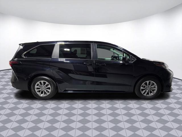 used 2022 Toyota Sienna car, priced at $42,699