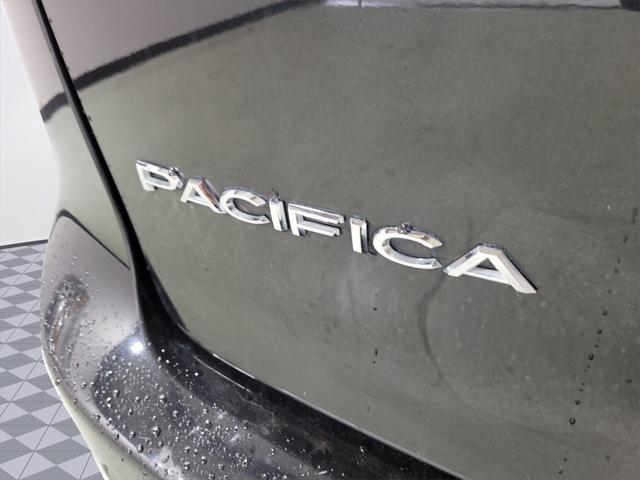 used 2022 Chrysler Pacifica car