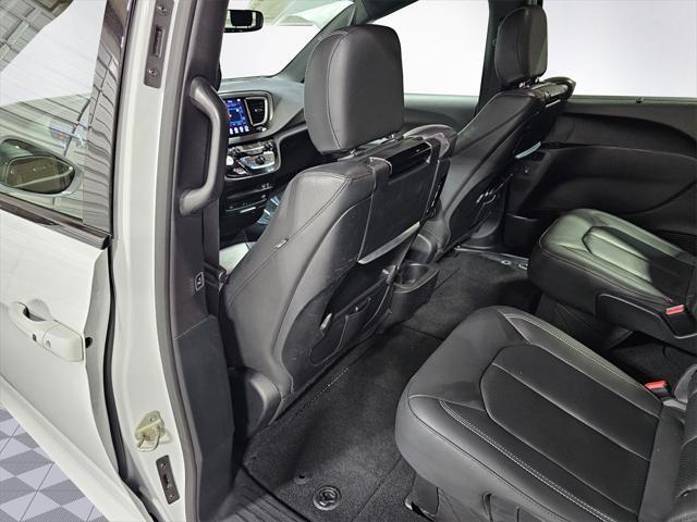 used 2020 Chrysler Pacifica car