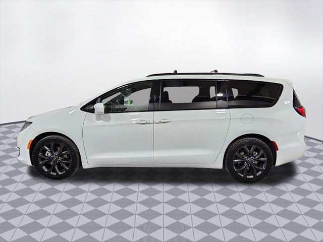 used 2020 Chrysler Pacifica car