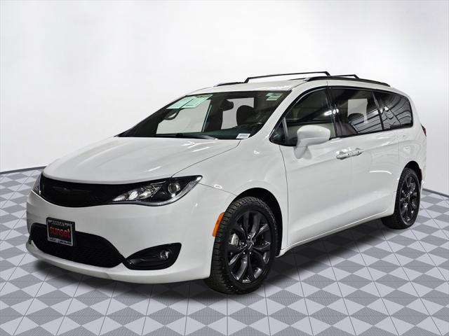used 2020 Chrysler Pacifica car