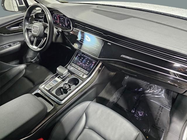 used 2023 Audi Q7 car