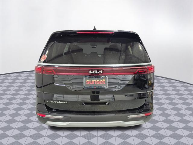used 2022 Kia Carnival car