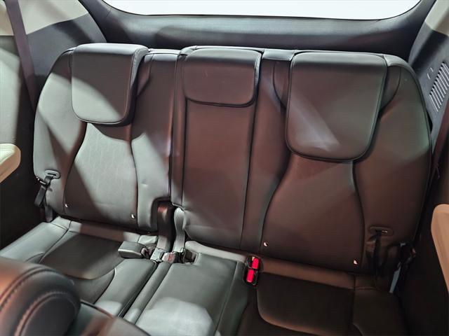 used 2022 Kia Carnival car