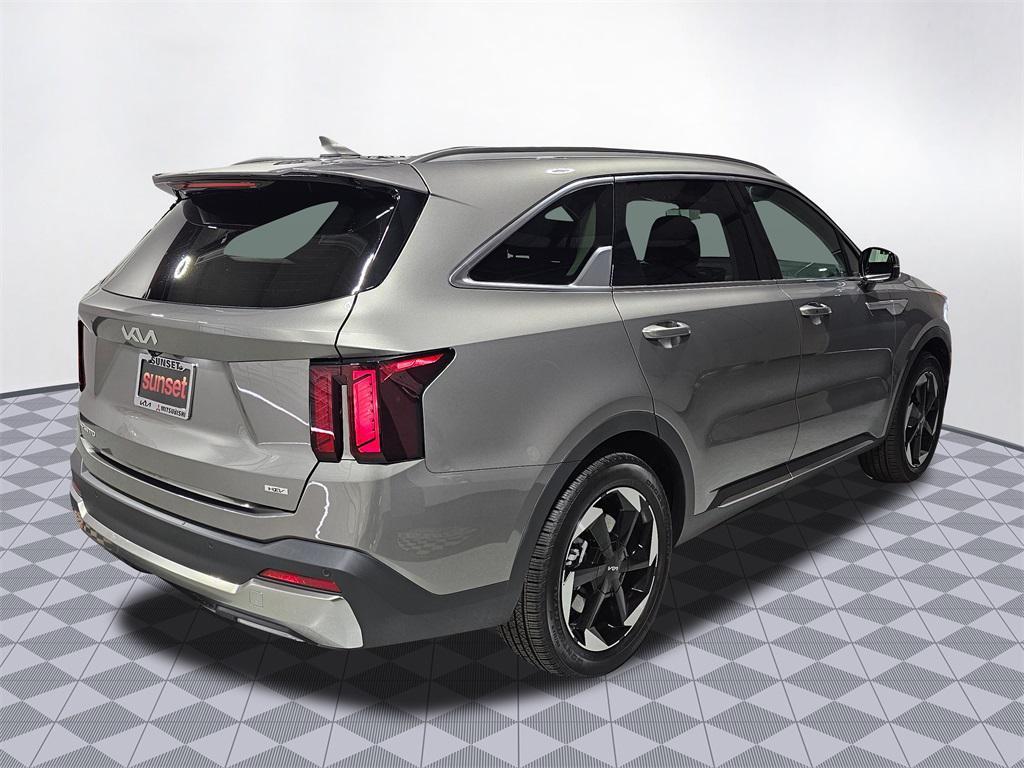 used 2025 Kia Sorento Hybrid car