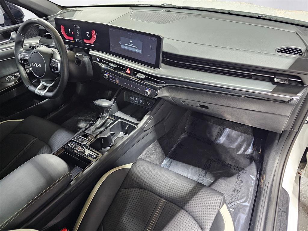 used 2025 Kia K5 car