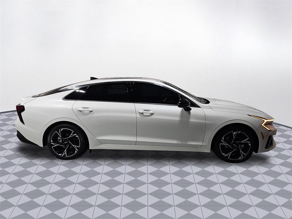 used 2025 Kia K5 car