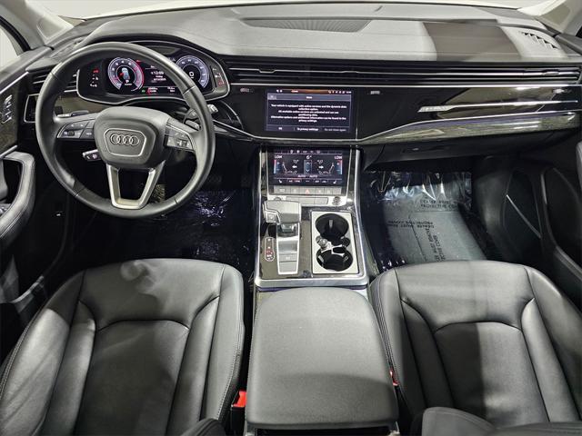 used 2023 Audi Q7 car