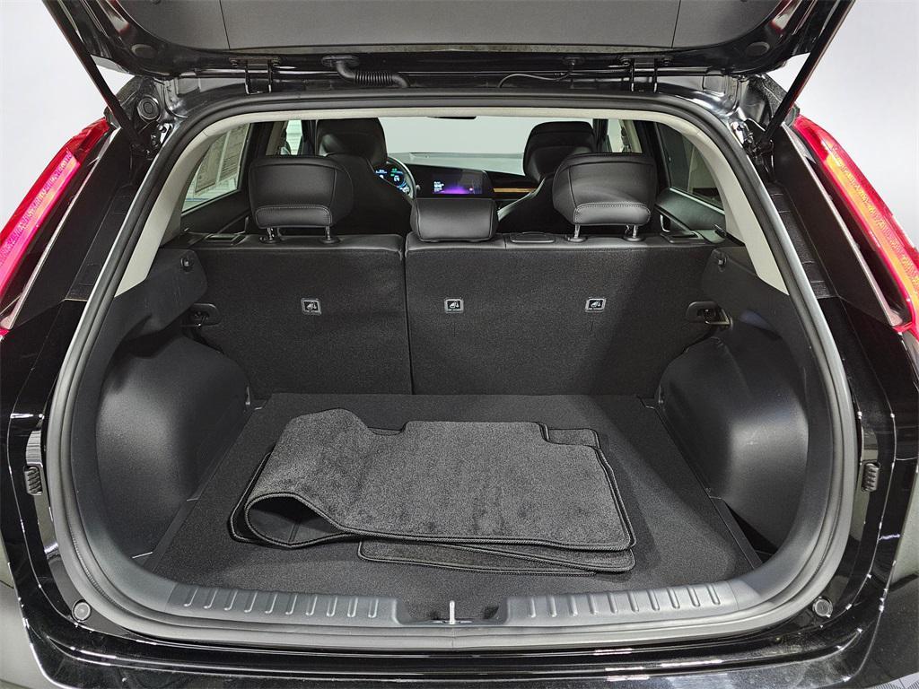 used 2024 Kia Niro car
