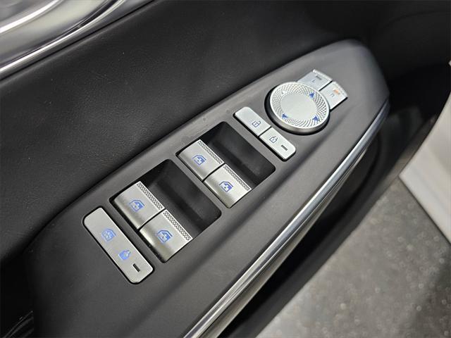 used 2025 Genesis GV70 car