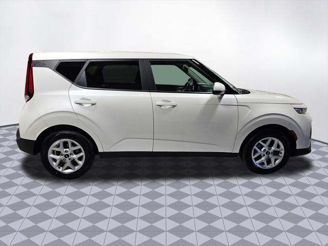 used 2022 Kia Soul car, priced at $18,999