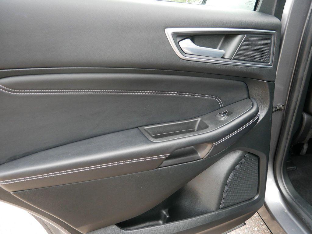used 2022 Ford Edge car, priced at $30,999