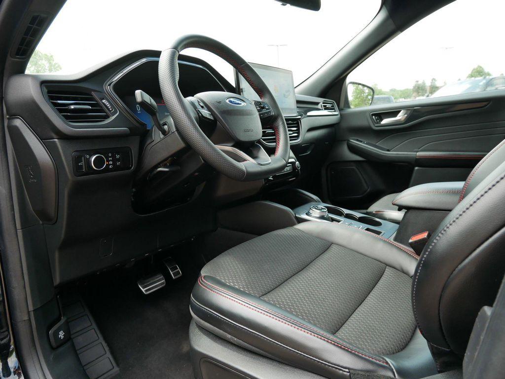 used 2023 Ford Escape car, priced at $23,999