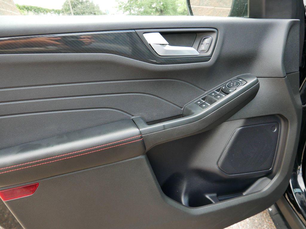 used 2023 Ford Escape car, priced at $23,999