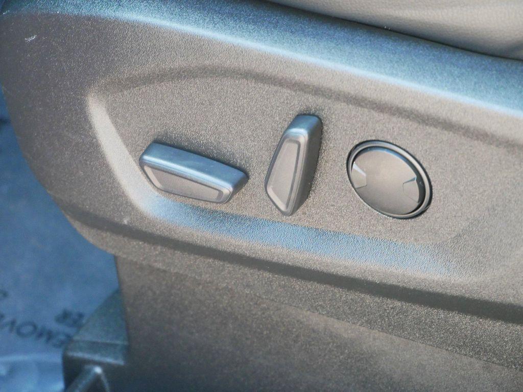 used 2023 Ford Edge car, priced at $29,599