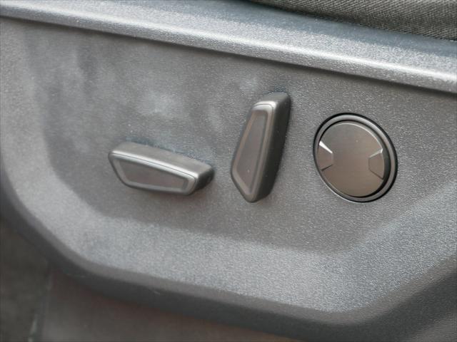used 2022 Ford F-150 car, priced at $38,999