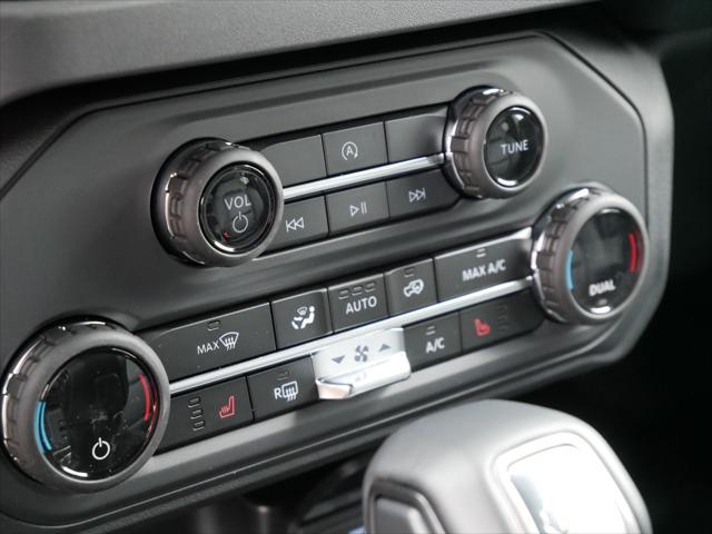 new 2025 Ford Bronco car, priced at $45,958