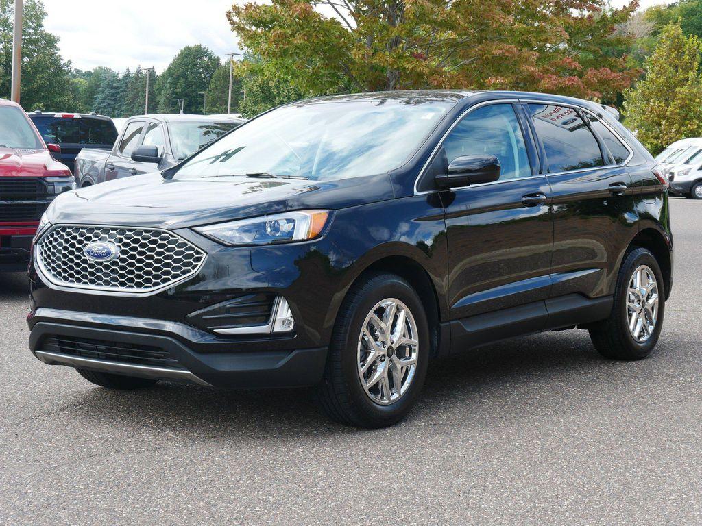 used 2023 Ford Edge car, priced at $28,499