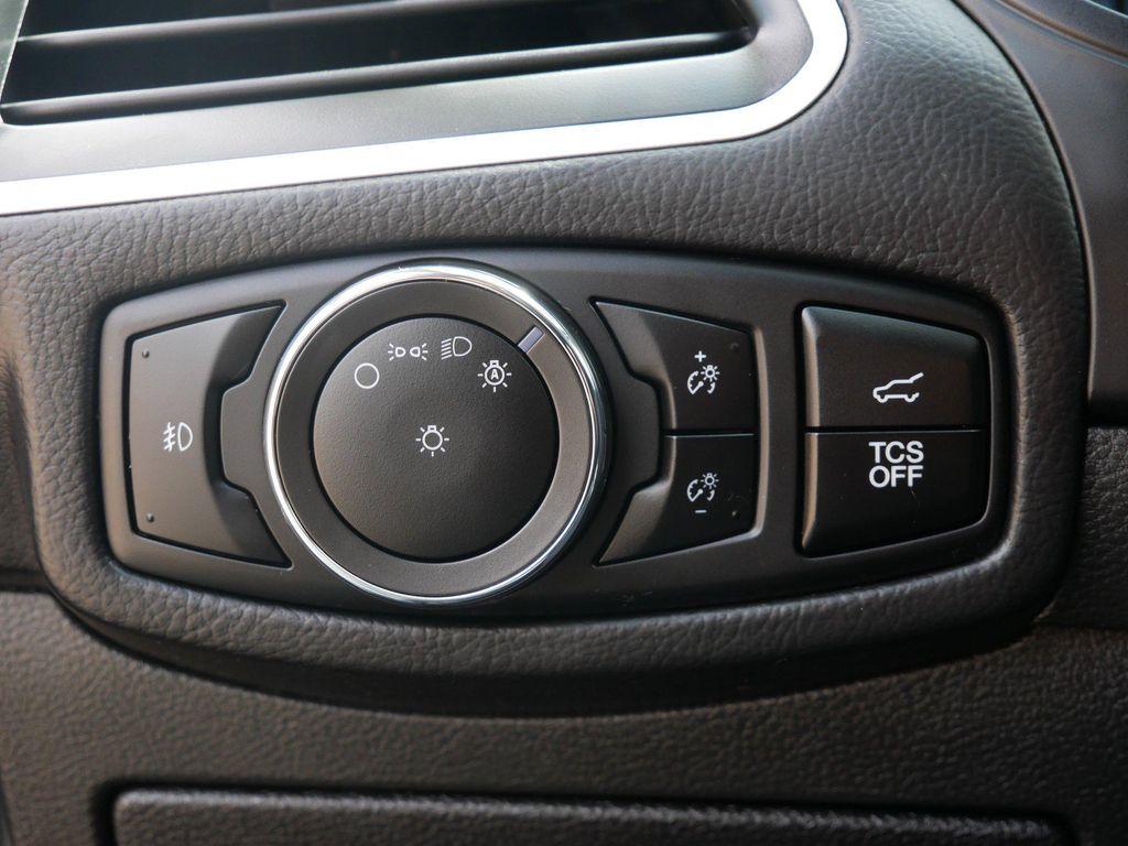 used 2023 Ford Edge car, priced at $28,499