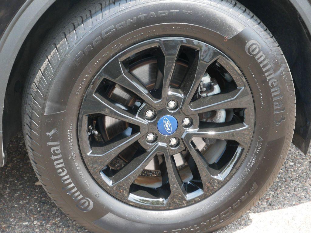 used 2022 Ford Escape car, priced at $25,999