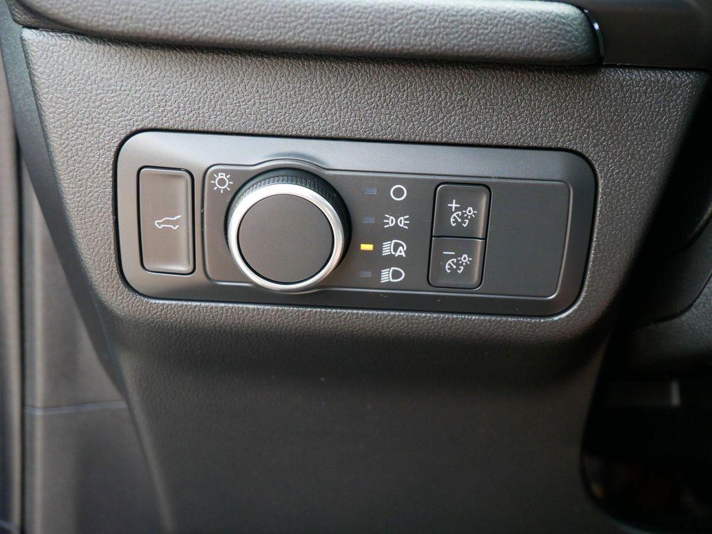 used 2022 Ford Escape car, priced at $25,999