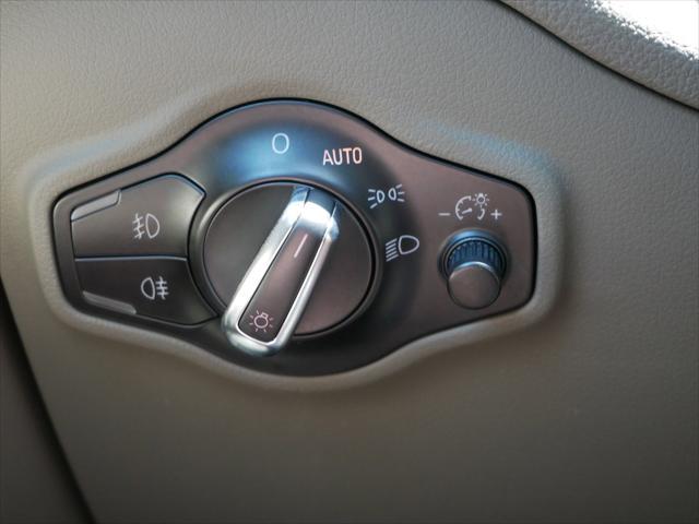 used 2009 Audi Q5 car, priced at $10,999
