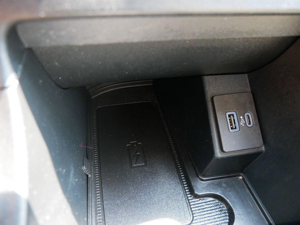 used 2023 Ford Edge car, priced at $29,799