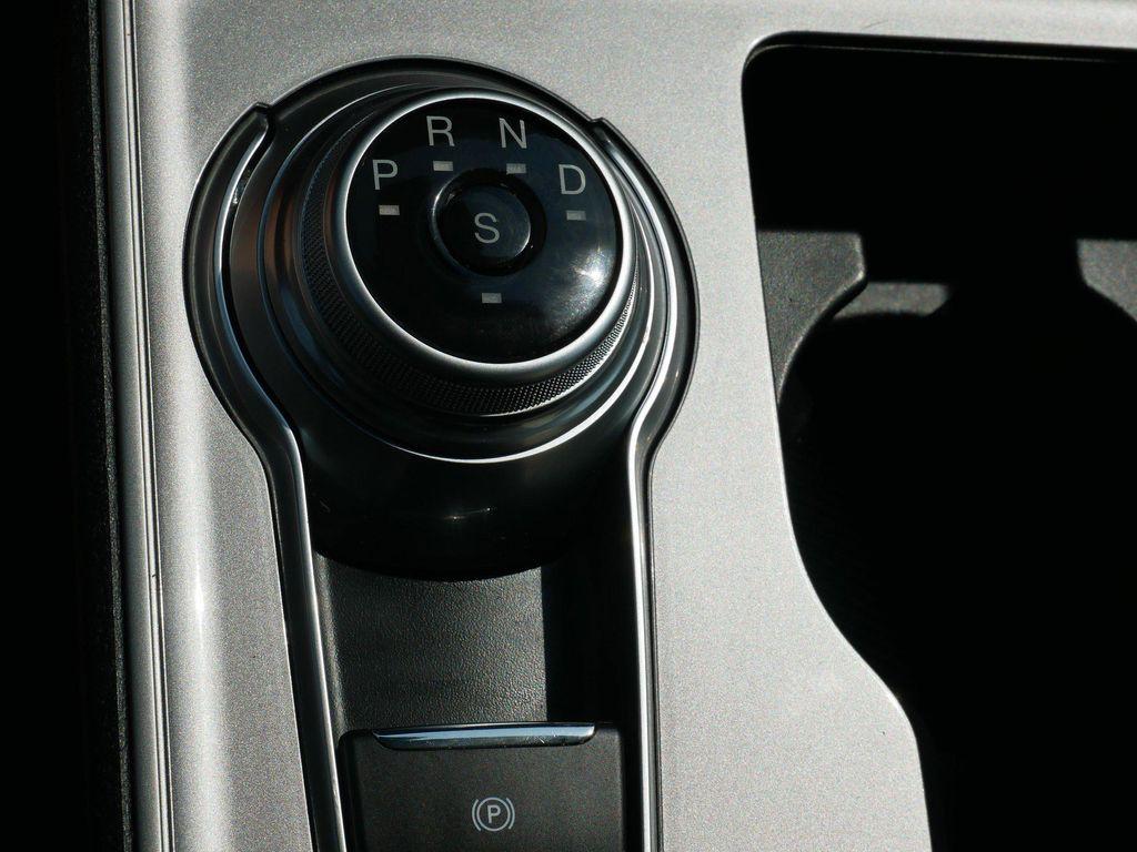 used 2023 Ford Edge car, priced at $29,799