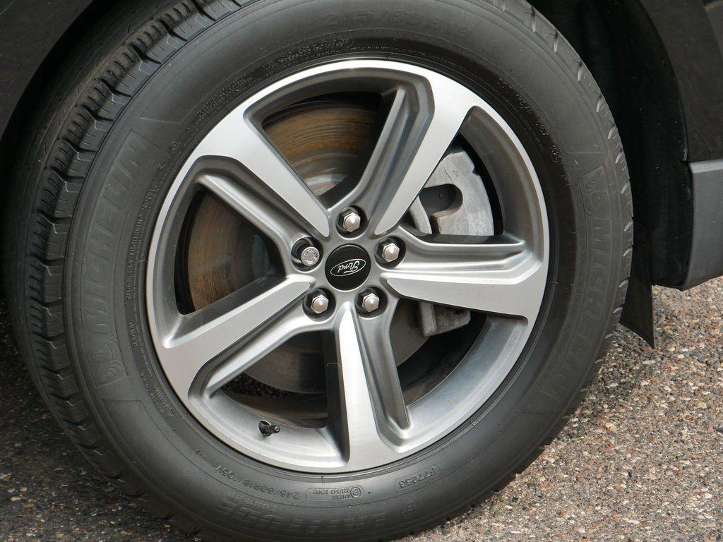 used 2023 Ford Edge car, priced at $29,799