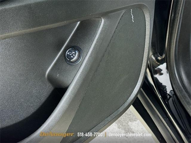 used 2023 Chevrolet Traverse car, priced at $26,959