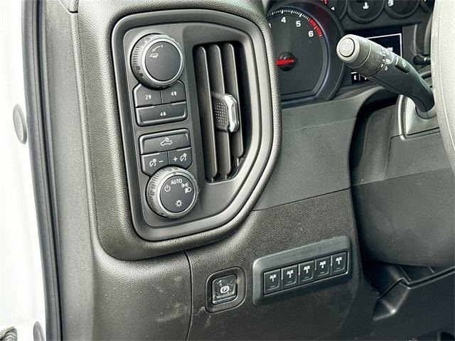 new 2025 Chevrolet Silverado 3500 car, priced at $50,605