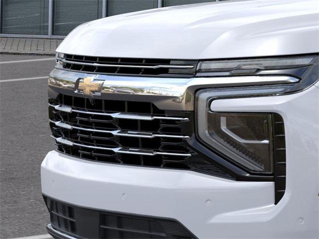 new 2025 Chevrolet Suburban car, priced at $75,470