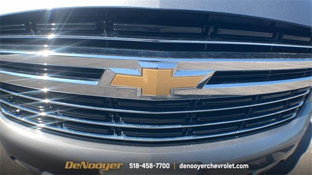 used 2021 Chevrolet Suburban car, priced at $43,498