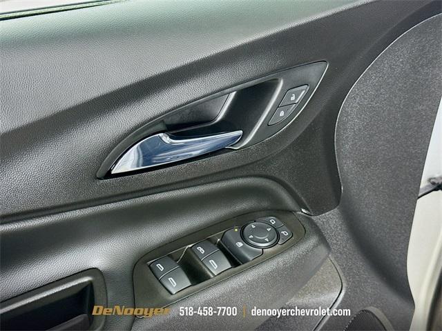 used 2021 Chevrolet Equinox car, priced at $25,405